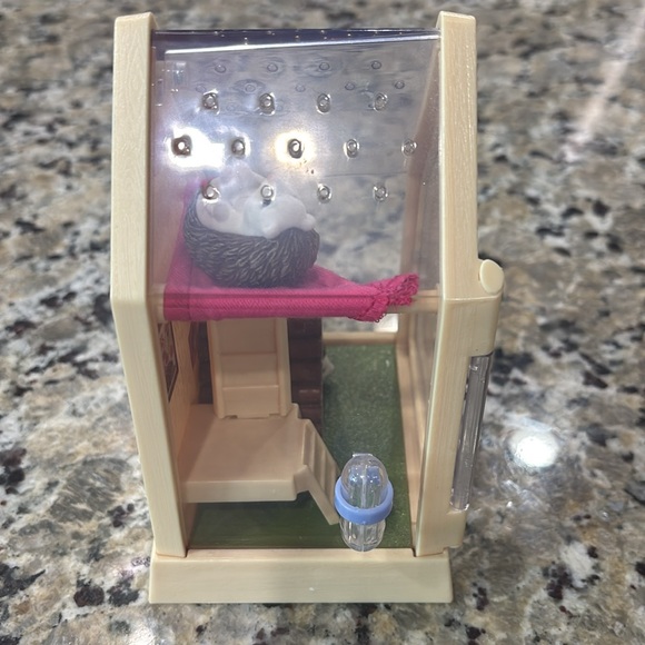 American Girl Hedgehog House Playset with Accessories - Picture 5 of 9
